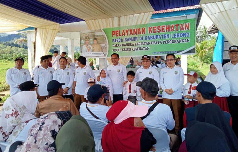 Dinkes Provinsi Bengkulu dan Dinkes Kabupaten Lebong mengerahkan tim medis untuk memberikan pelayanan kesehatan gratis di Desa Talang Donok Kecamatan Topos, Selasa (14/5/2024)